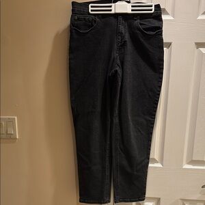 Aeropostale Black Ankle Cropped Jeans Smooth Finish